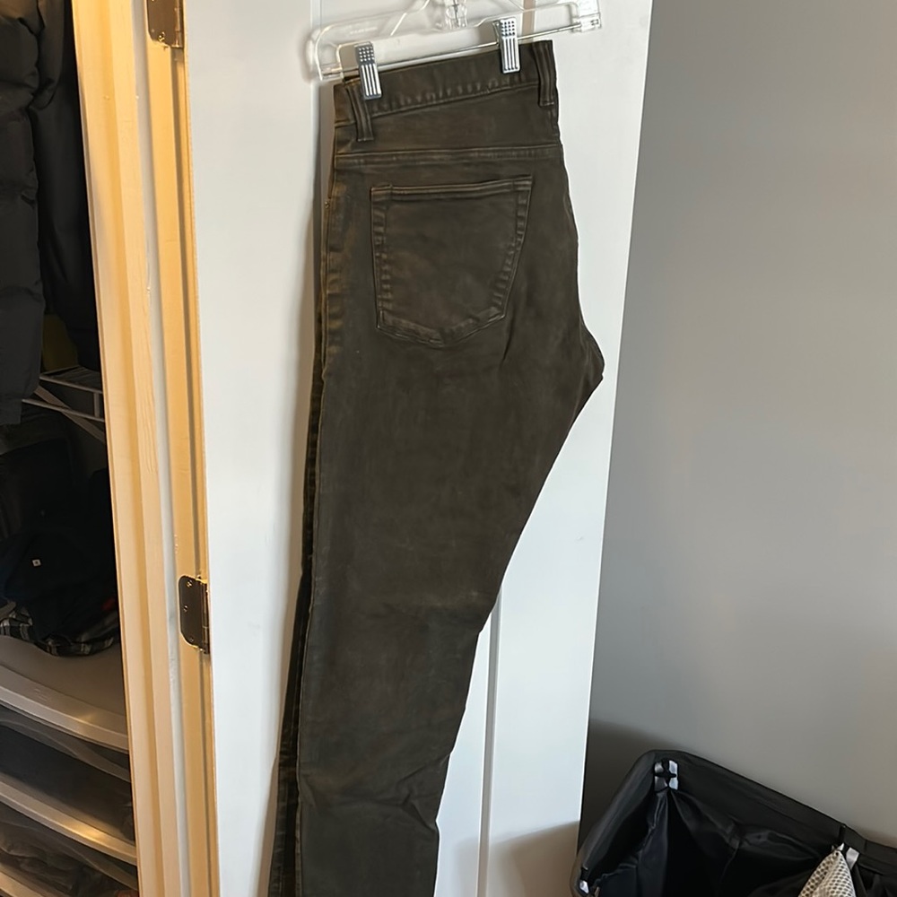 Todd Snyder - Slim Fit/Olive